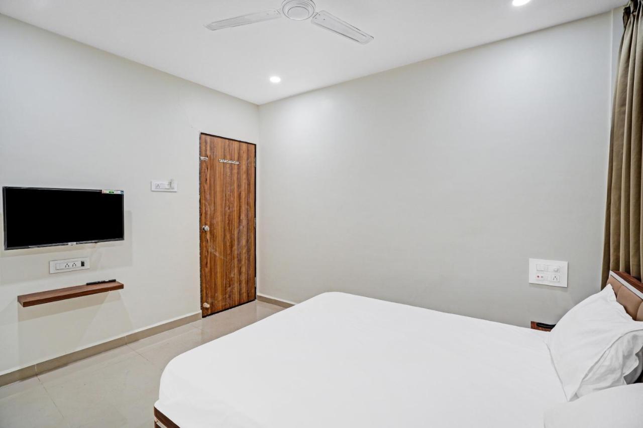 Collection O 83775 Hotel 4King スーラト エクステリア 写真